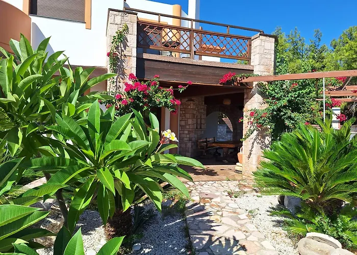 Glamorous Villa Nefeli
