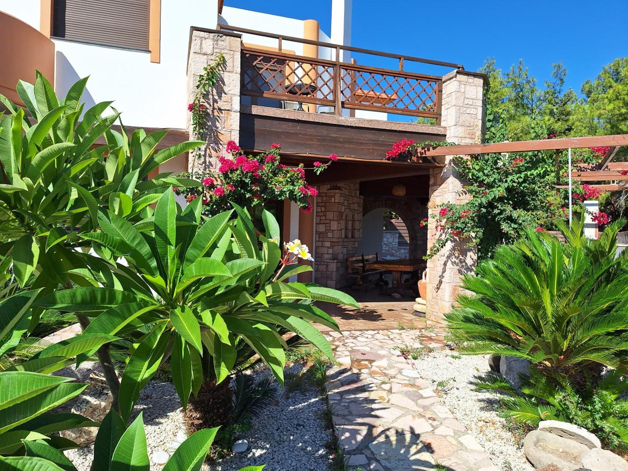 Glamorous Nefeli * Koskinou (Rhodes)